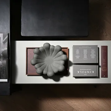 Bloom Tray skål medio Ø28,5 cm - Dark grey - 101 Copenhagen