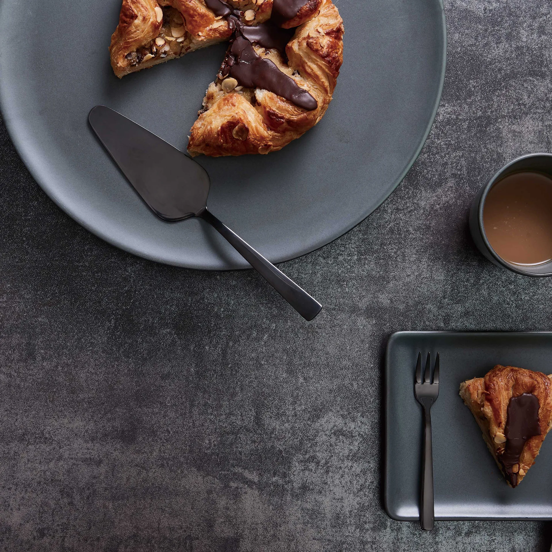 Raw kagegaffel 4 dele, Sort Aida