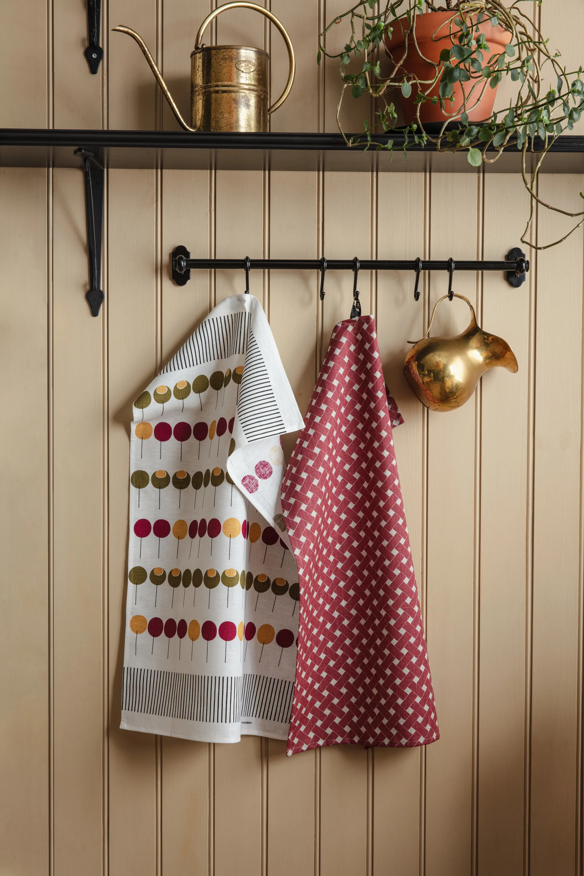 Korg viskestykke 47x70 cm, Rød Almedahls