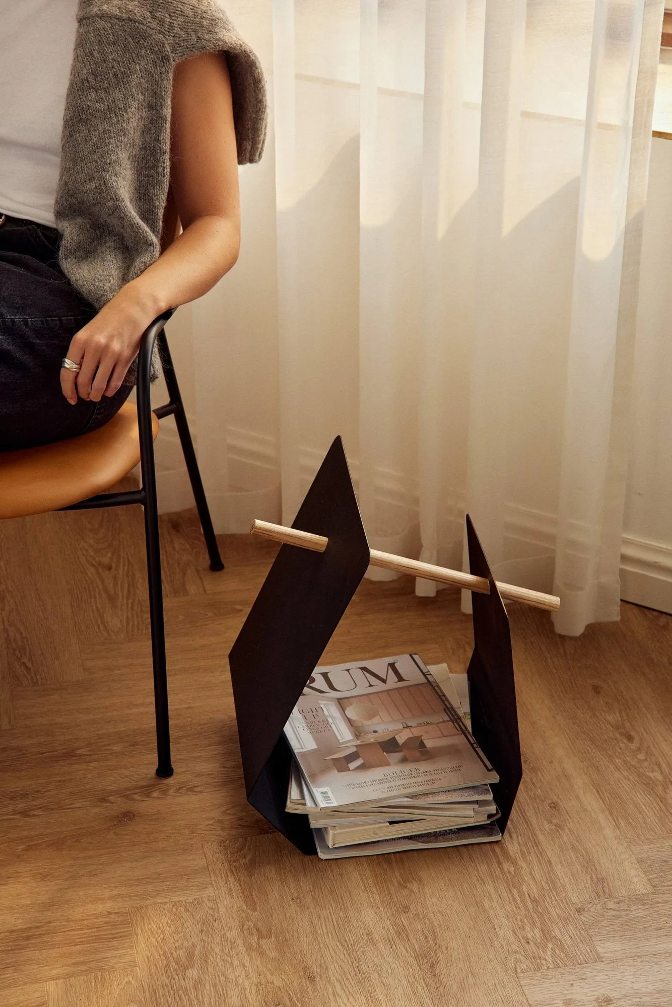 Edge magasinholder, Black (sort) Andersen Furniture