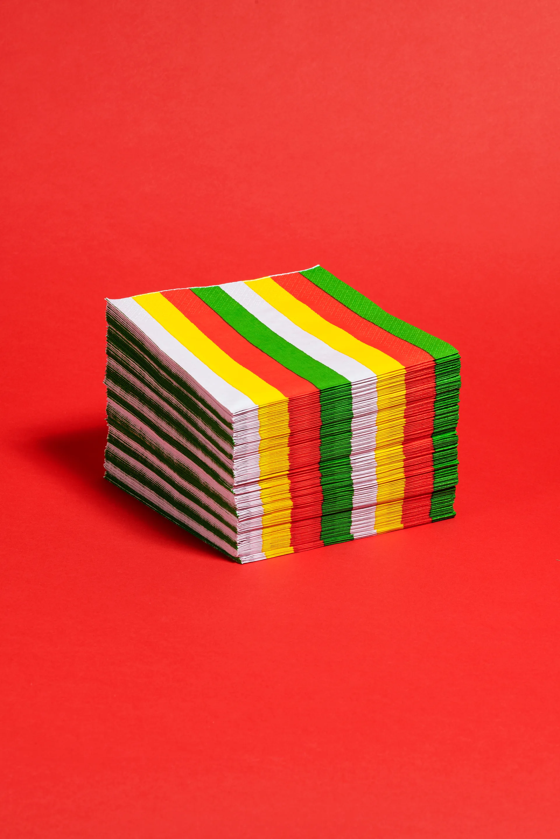 Vuokko papirserviet 33x33 cm 20-pak, Pieni 4-raita Arabia