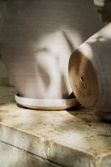 Delphi krukke med underskål 2 dele - Grey, Ø20 cm - Bergs Potter