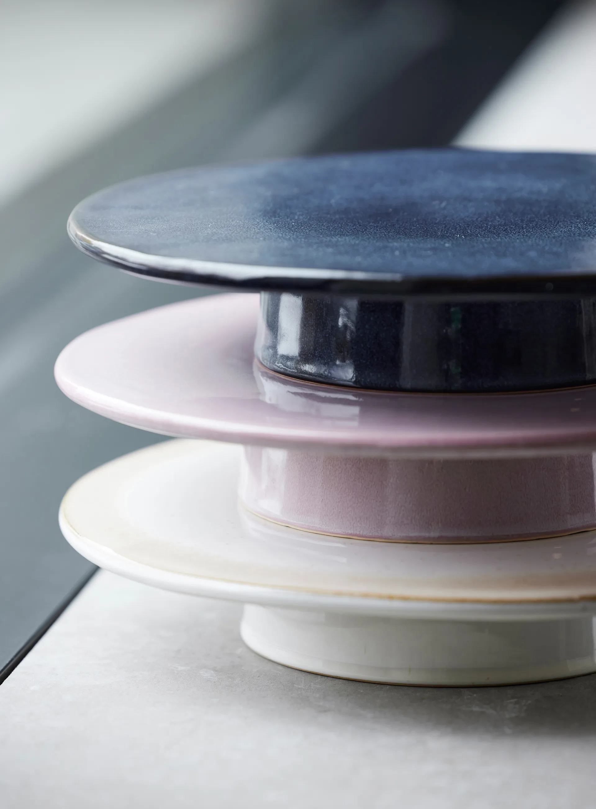 Bitz kagefad på fod Ø30 cm, Light pink Bitz