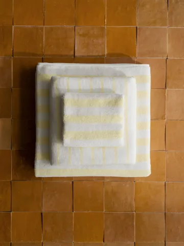 Arto håndklæde - White-transparent yellow, 70x140 cm - blomus