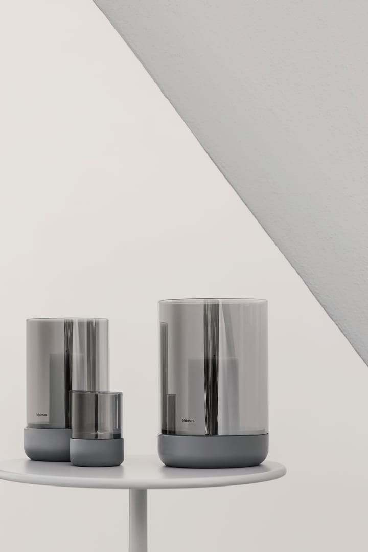 Calma stormlanterne Ø12 cm, Gray/Smoke blomus