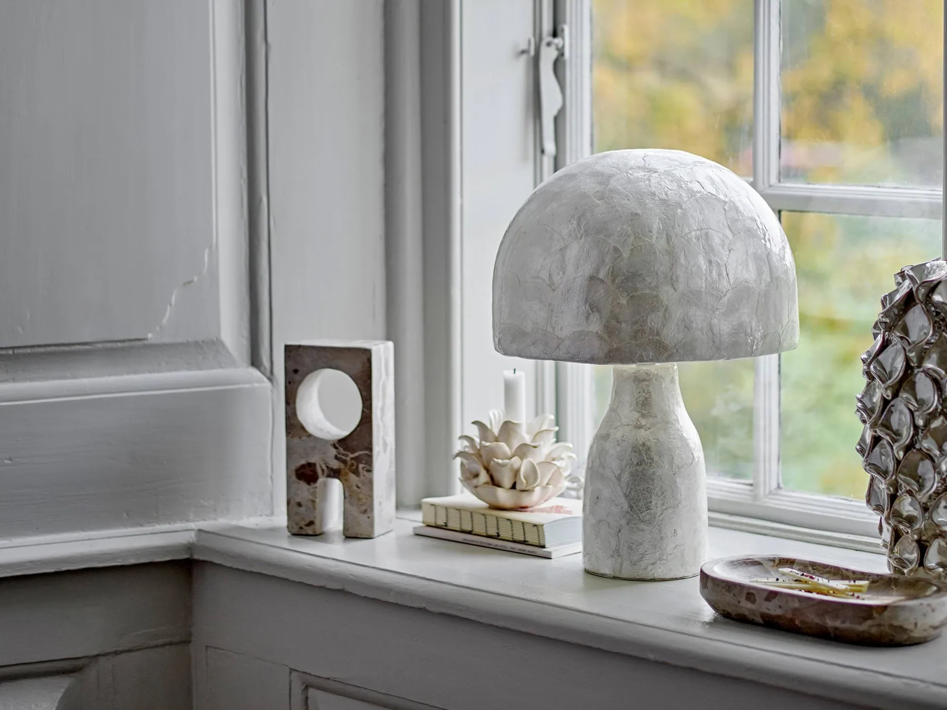 Adria bordlampe, Nature, perlemor Bloomingville