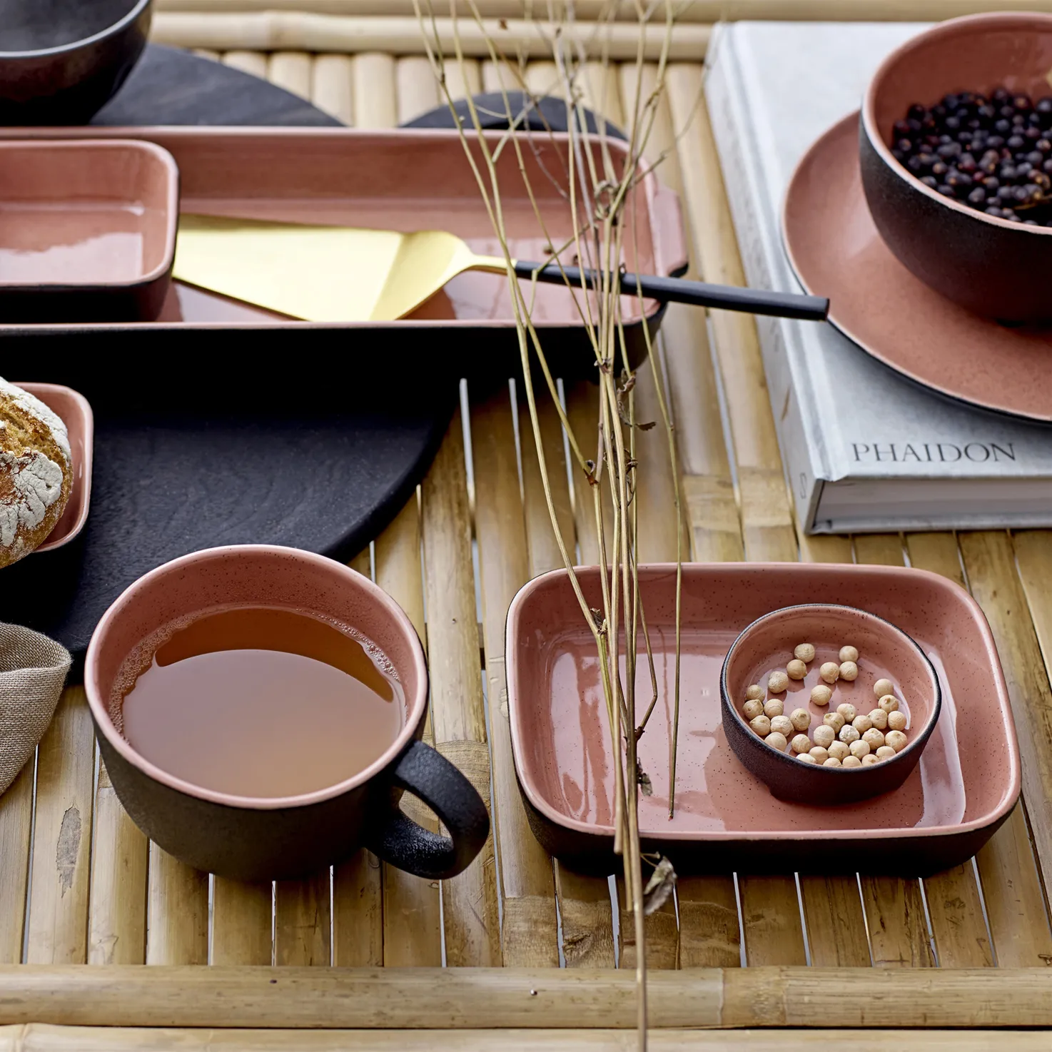 Bloomingville kagespade 28 cm, Sort/Guld Bloomingville