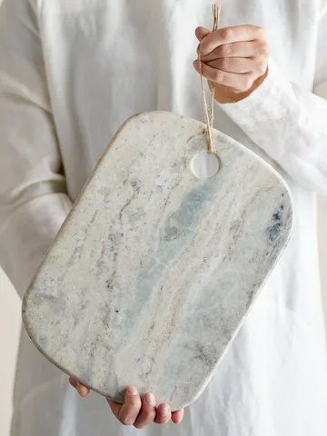 Sibelle skærebræt marmor 30,5x22,5 cm - Natur - Bloomingville