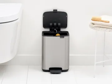 Bo pedalspand 4 l - Matt Steel Fingerprint Proof - Brabantia