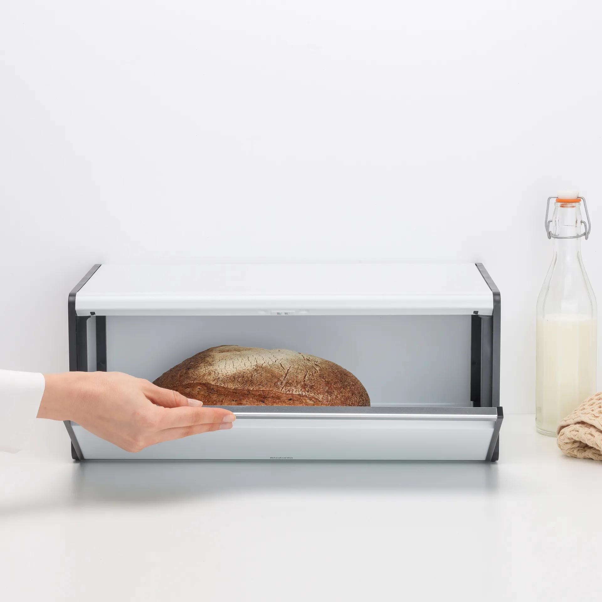 Fall Front brødboks, White/Black Brabantia
