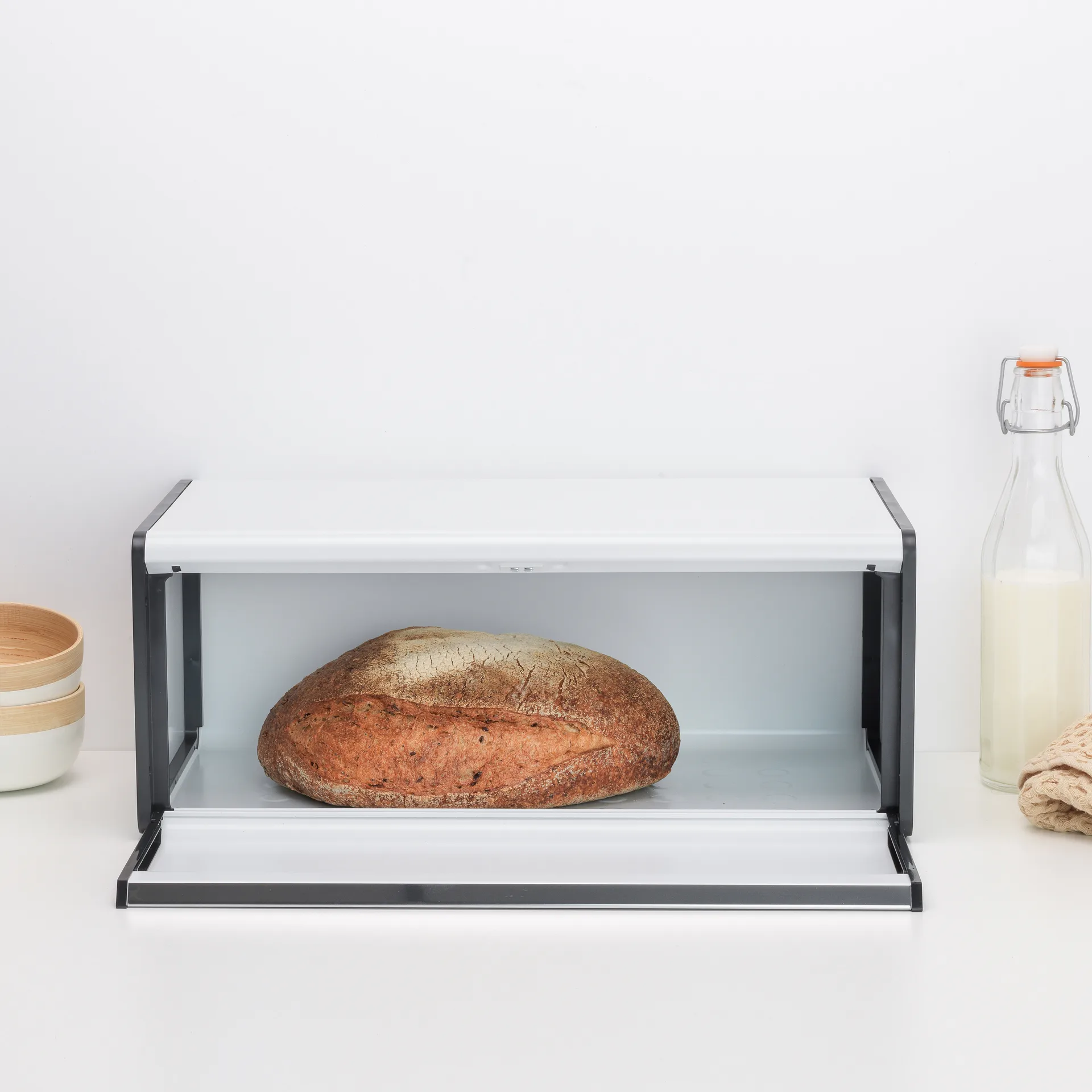 Fall Front brødboks, White/Black Brabantia