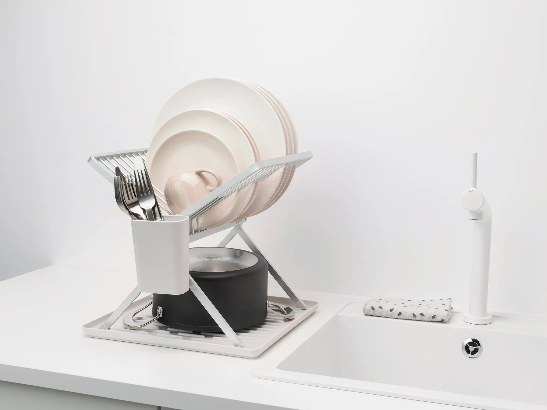 Sinkside sammenklappeligt opvaskestativ 37 cm, Lysegrå Brabantia