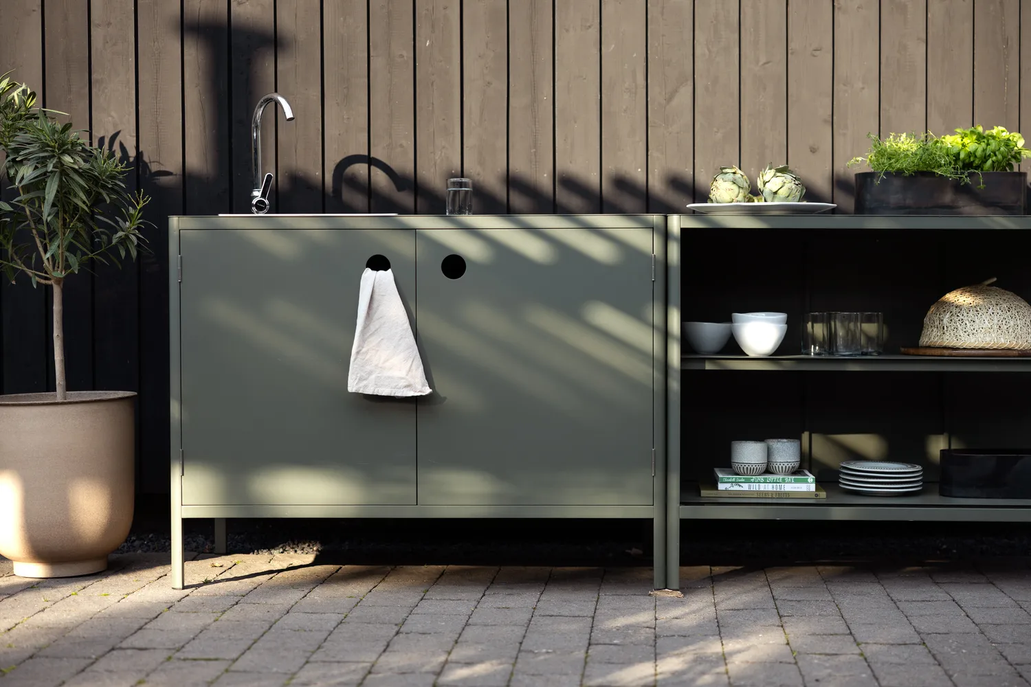Kelia udekøkken bænk med hylder, Nordic green, 121x91x64 cm Brafab