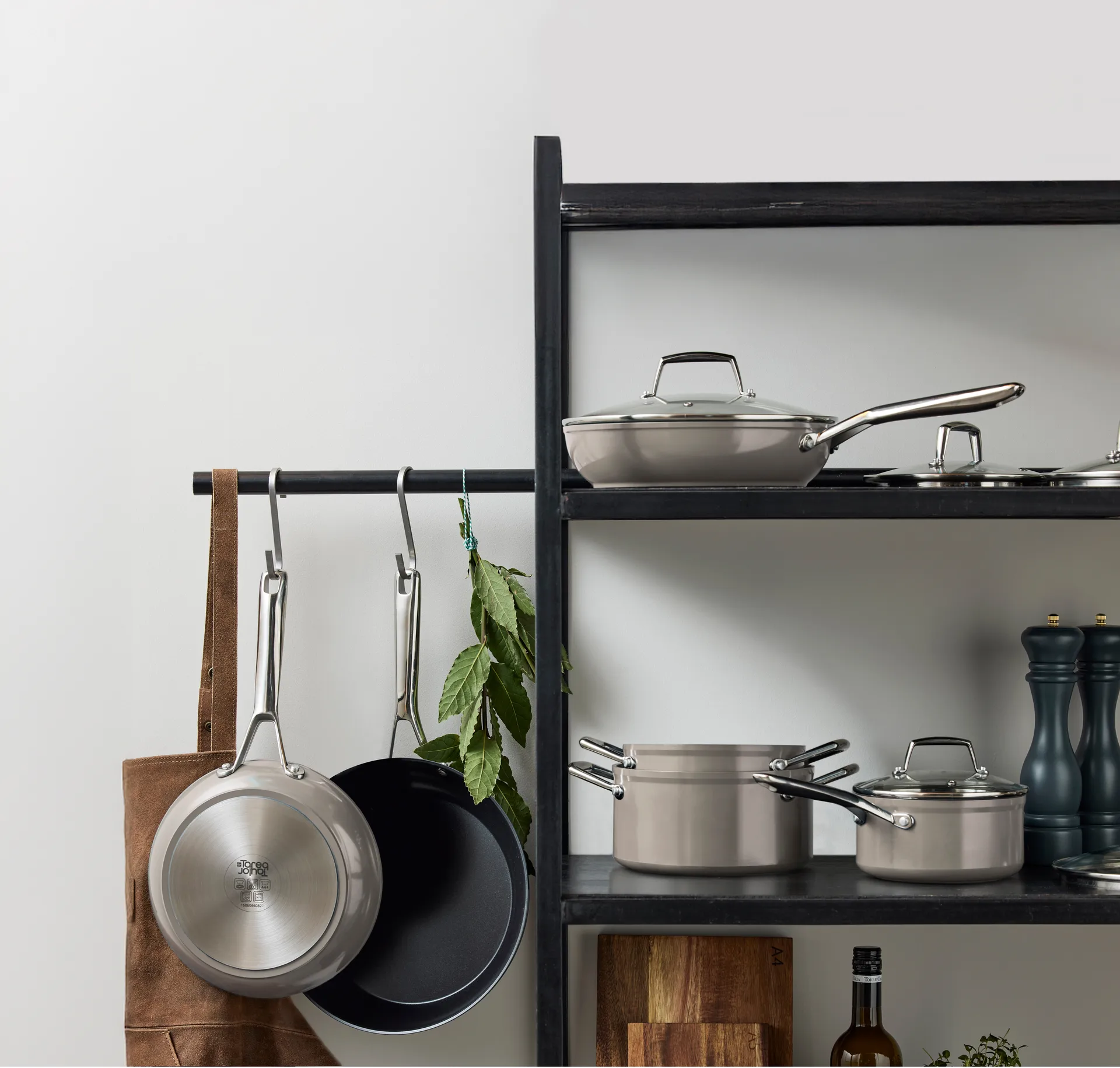 Vivian stegepande aluminium Ø28 cm, Beige By Tareq Taylor