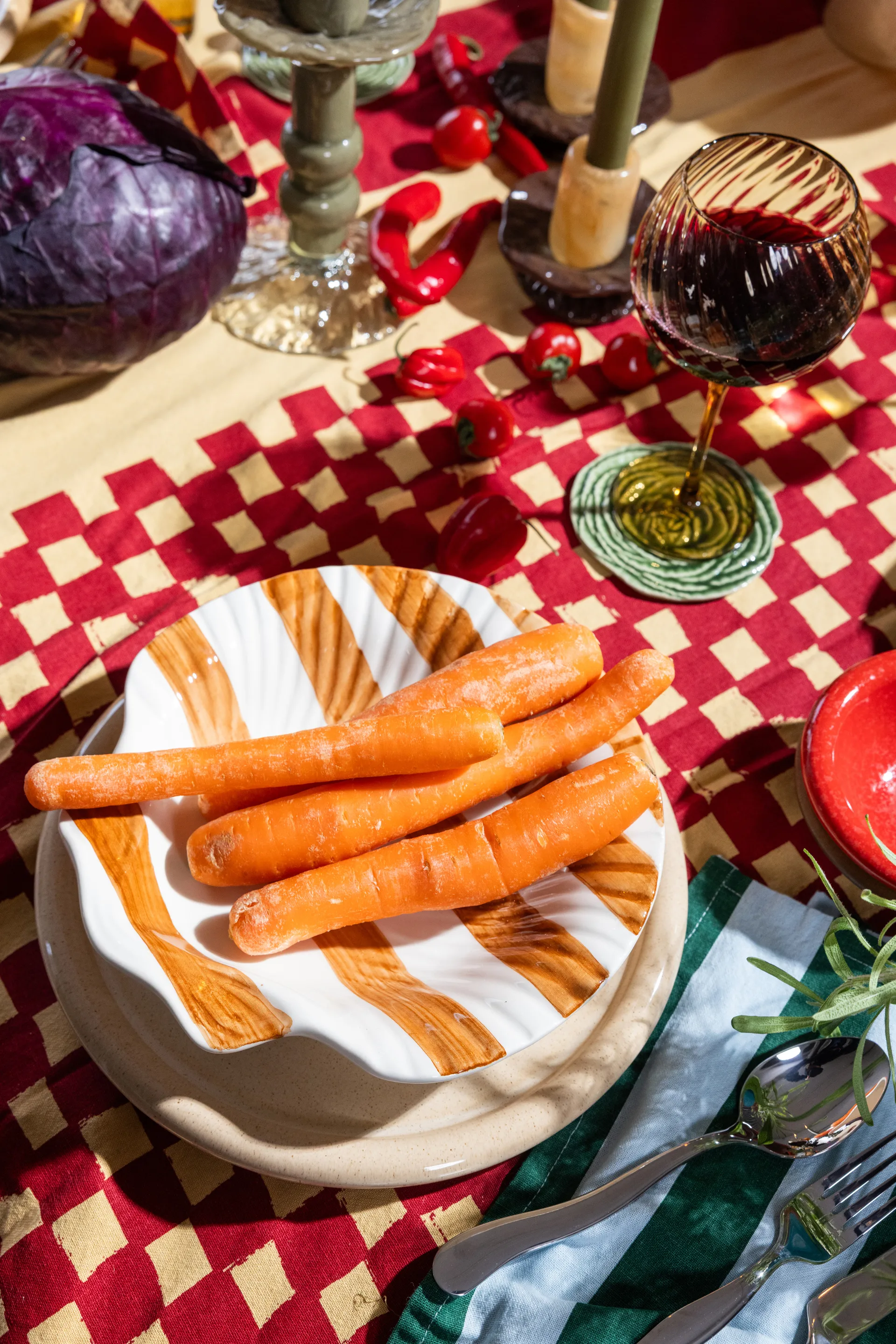 Armona Stripe tallerken 23,5x23,5 cm, Lysbrun-hvid Byon