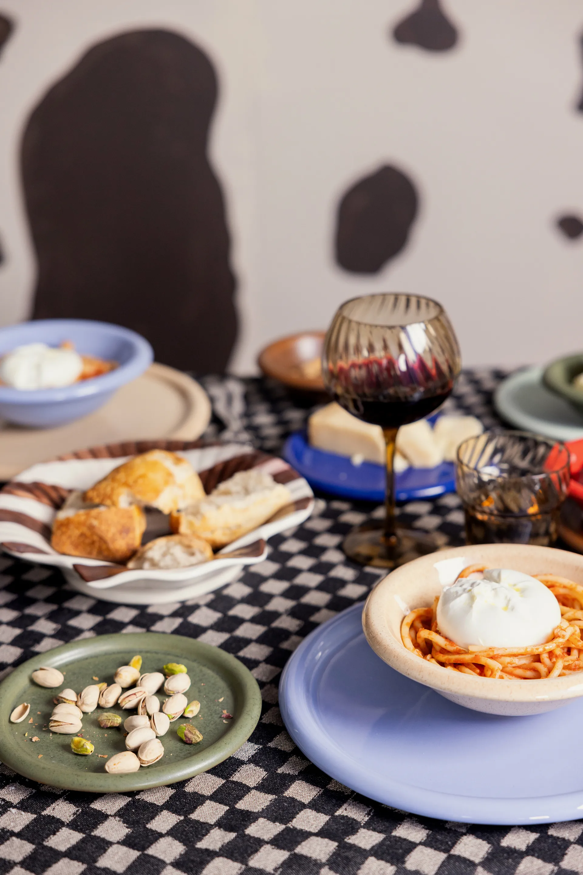 Armona Stripe tallerken 23,5x23,5 cm, Mørkebrun-hvid Byon