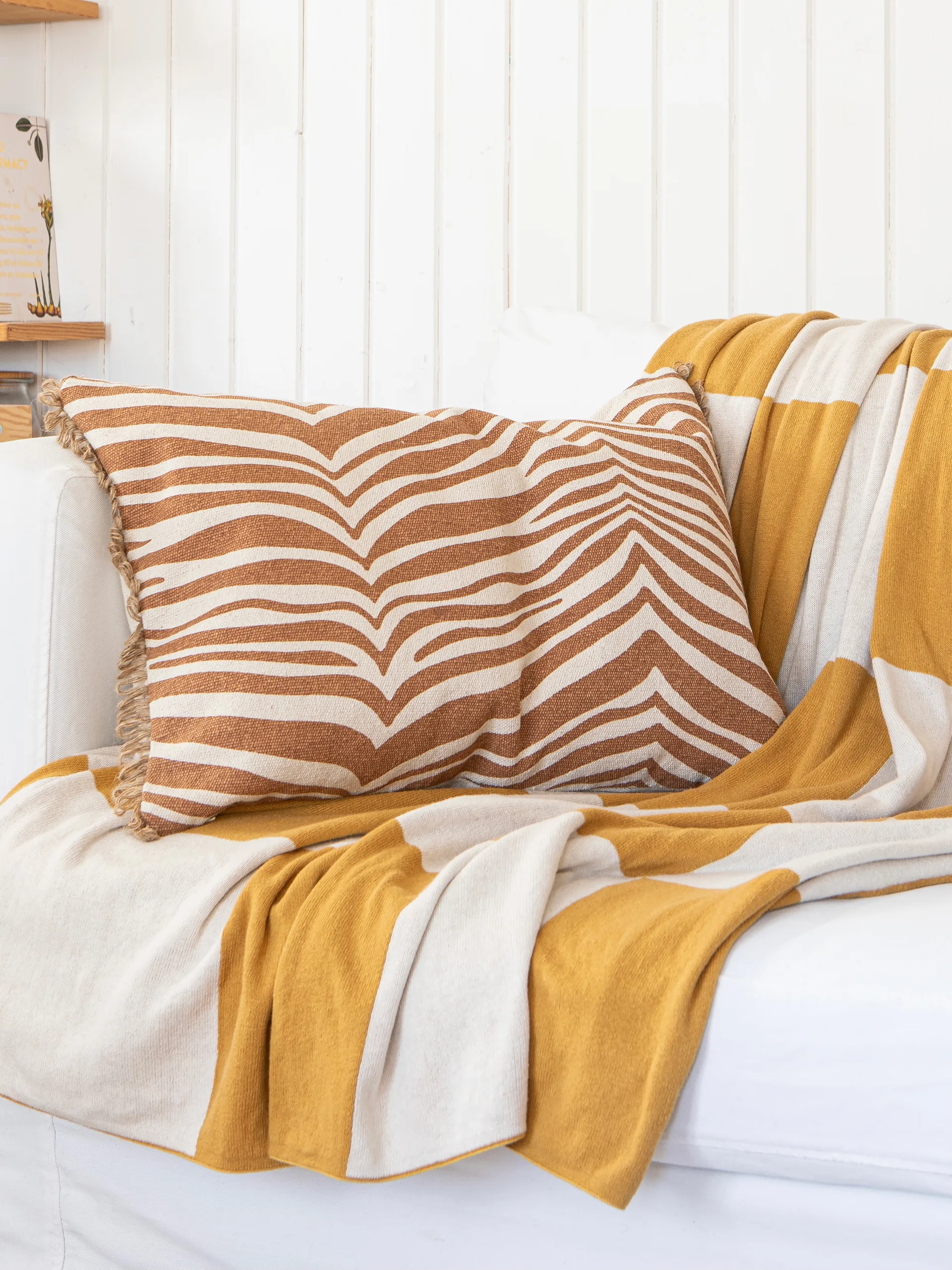 Square plaid 130x170 cm, Gul Classic Collection