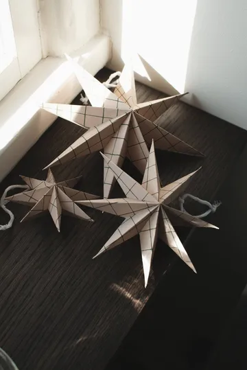 Paper winter star dekoration ophæng - Square sand, medium, Ø14 cm - DBKD