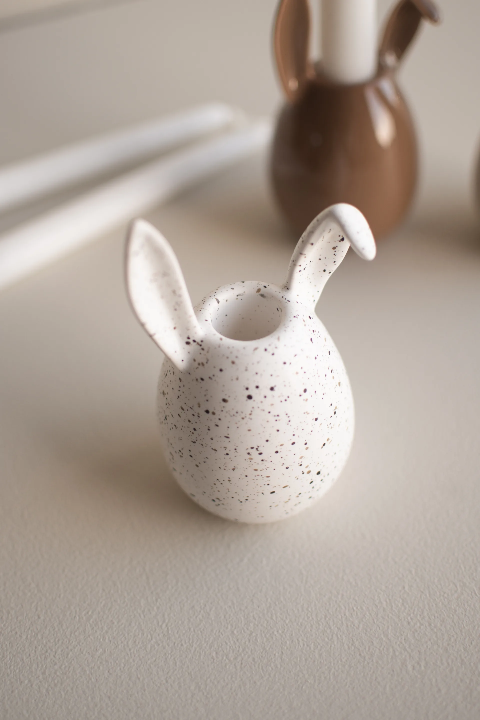 Rabbit lysestage 13 cm, White dot DBKD