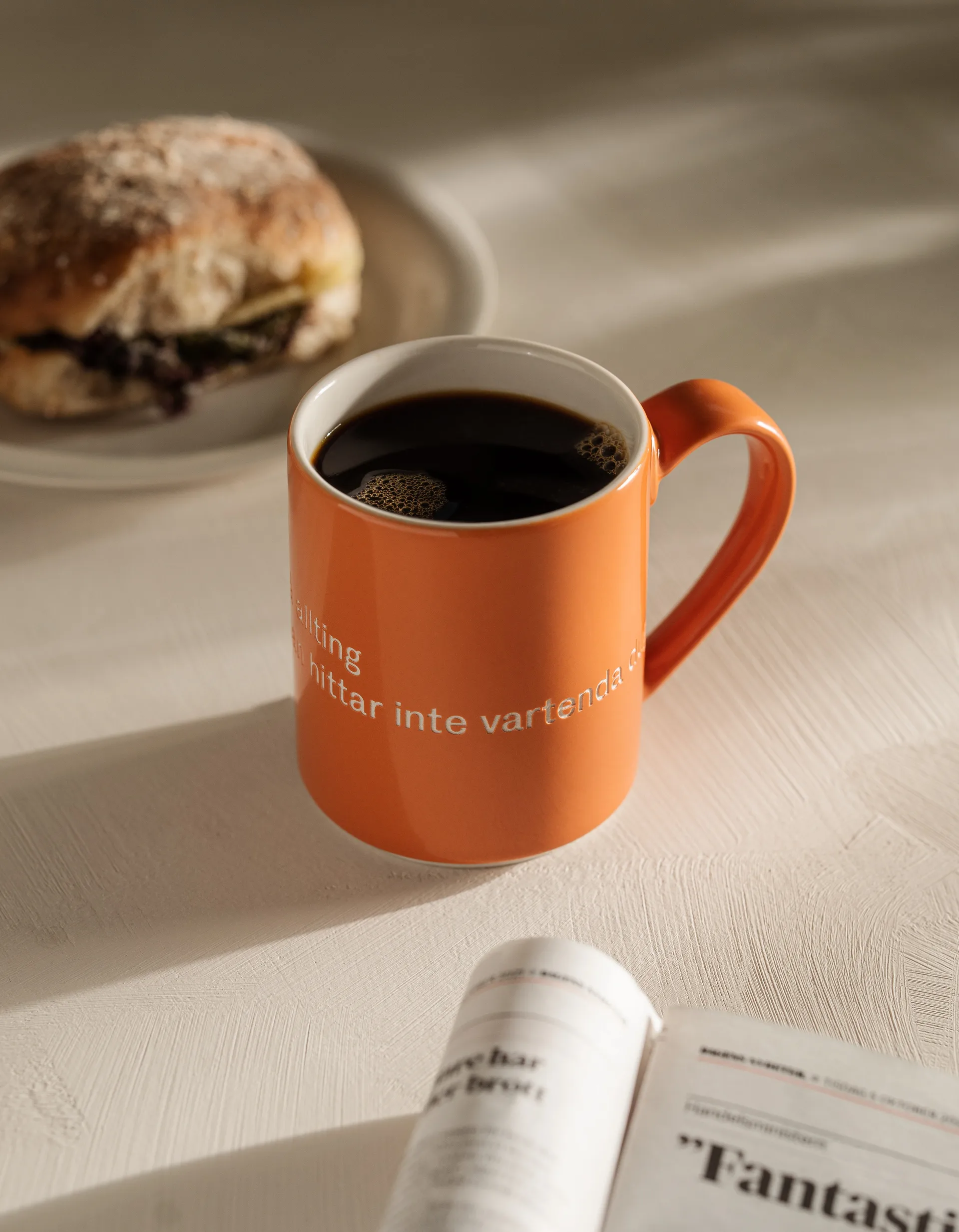 Astrid Lindgren krus, 'det är ingen ordning…', Svensk tekst Design House Stockholm