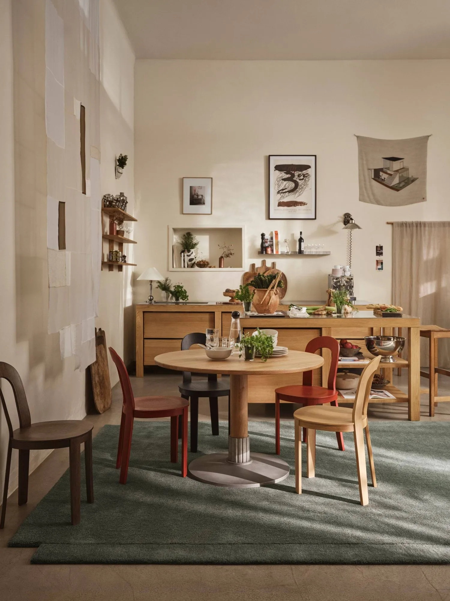 Tock Table spisebord, Mørk eg, Ø110x76 cm Design House Stockholm