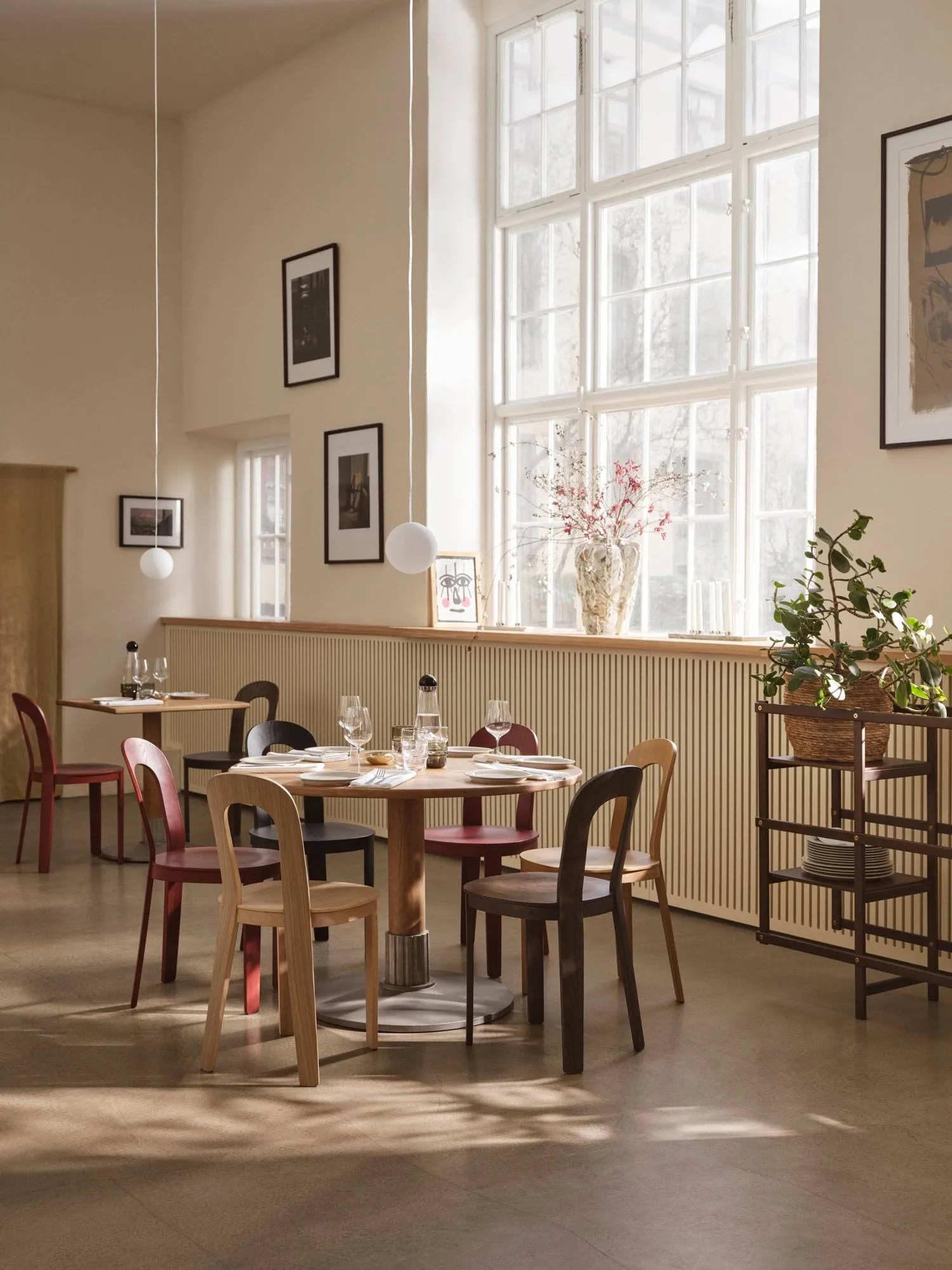 Tock Table spisebord, Mørk eg, 75x75x76 cm Design House Stockholm