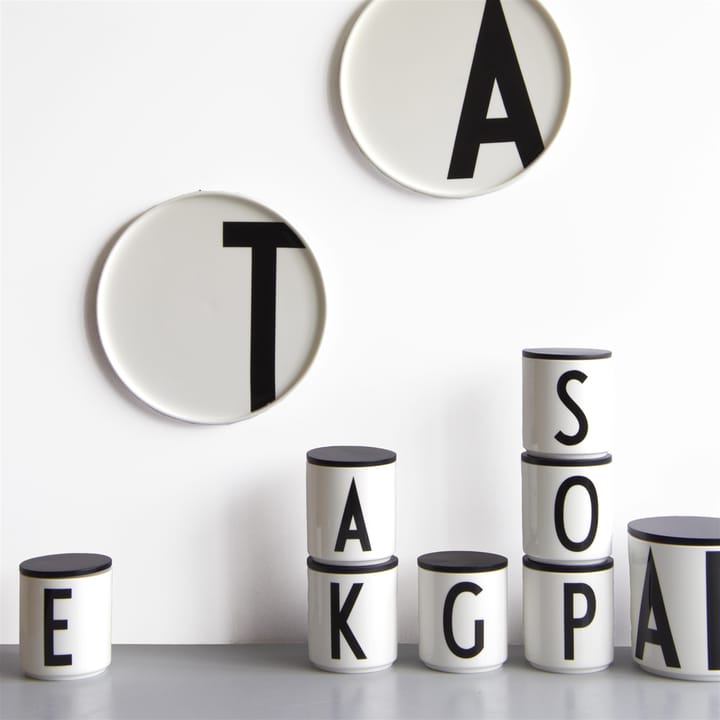 Design Letters kop, E Design Letters