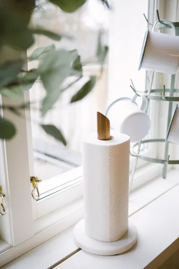 Penny køkkenrulleholder 32 cm - Træ/Marmor - Dorre