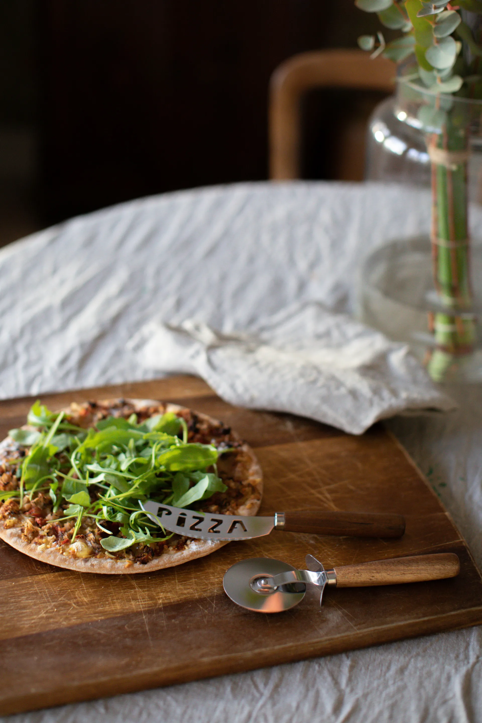 Pino pizzasæt kniv og pizzaskærer, Akacie/Rustfrit stål  Dorre
