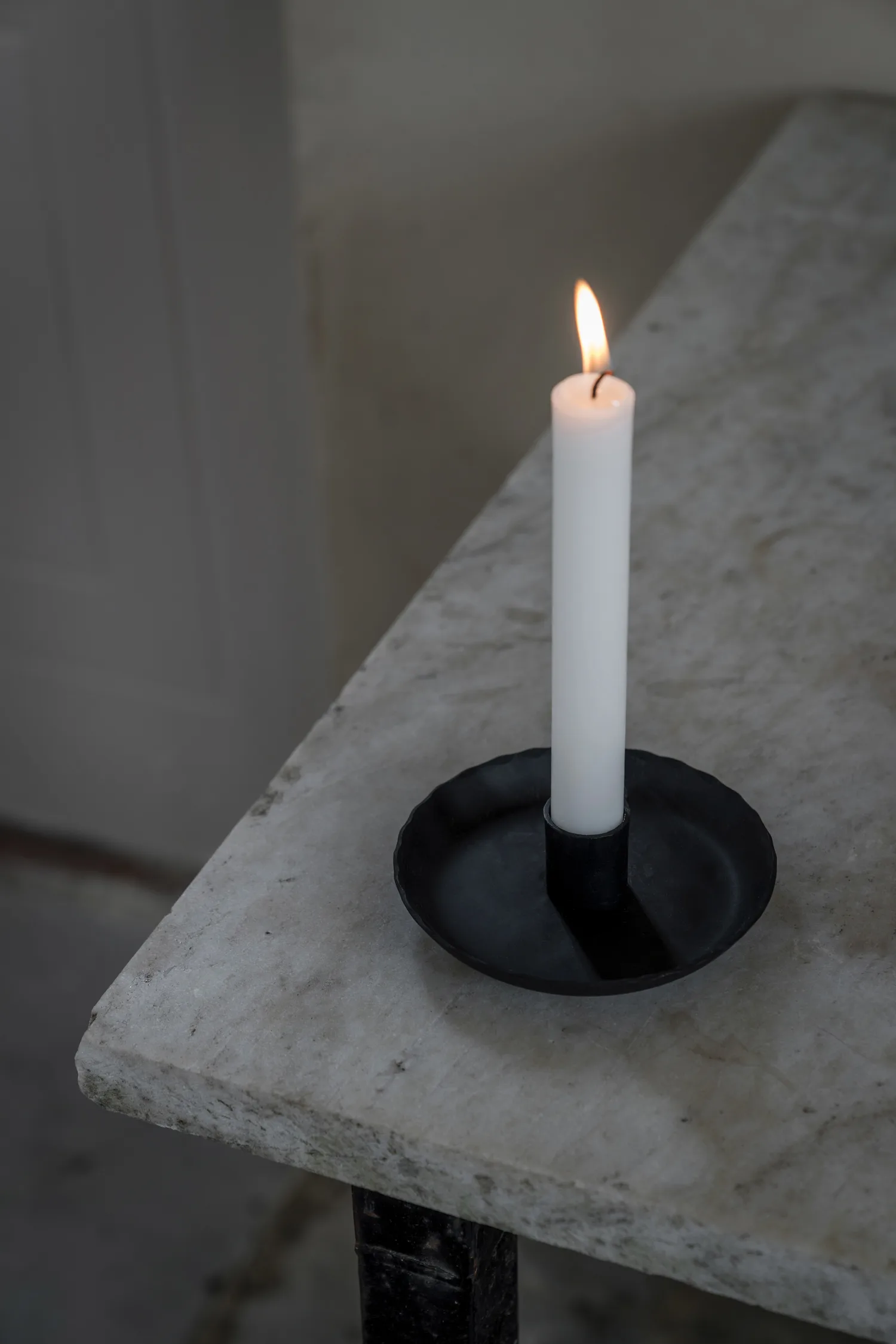 Ernst lysestage Ø12 cm, Sort ERNST
