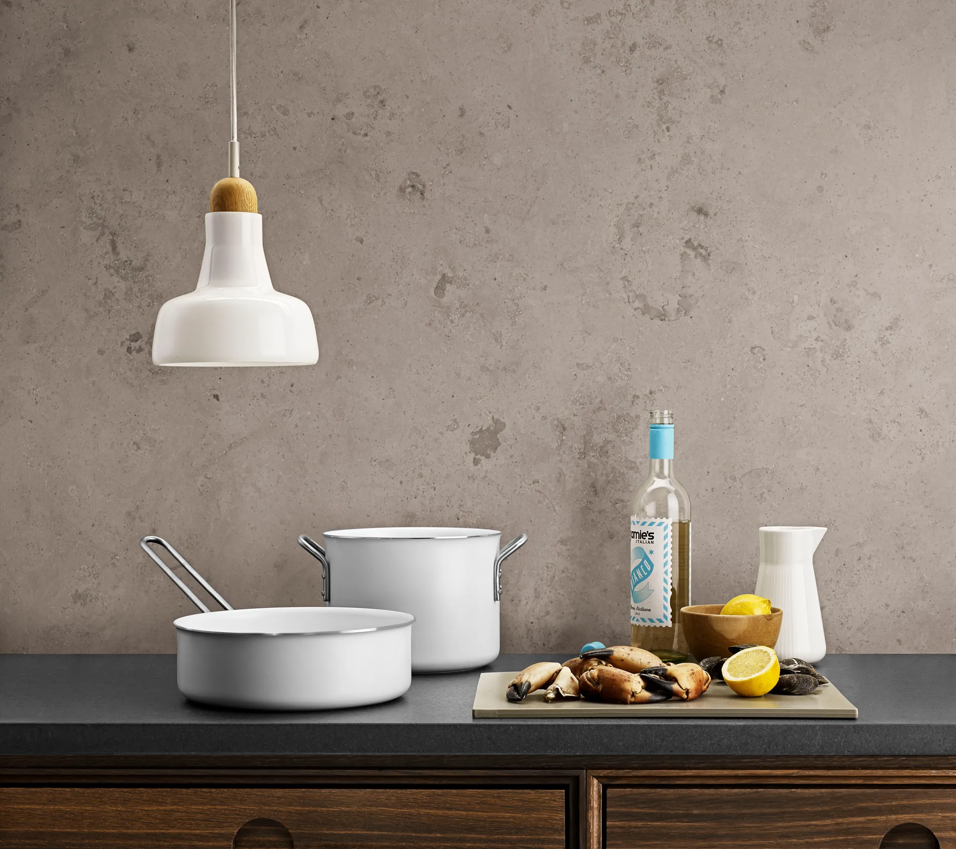 Eva Trio White Line Slip-Let keramisk satuerpande, 24 cm Eva Solo