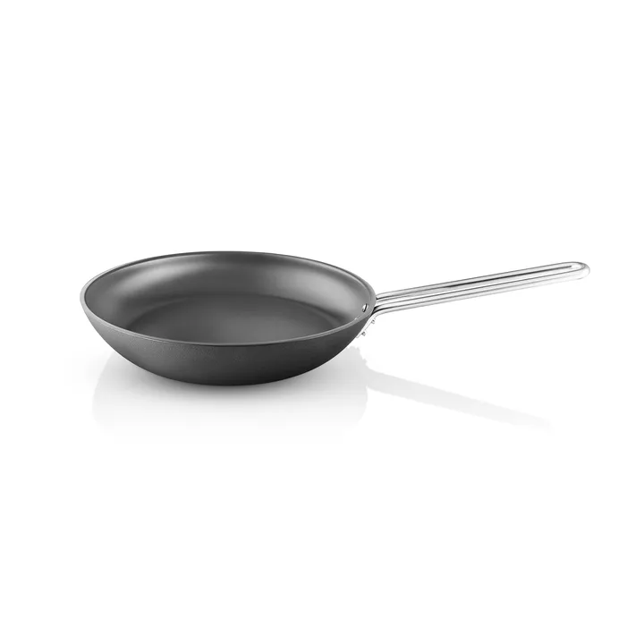 Professional Laser Titanium Slip-Let stegepande - Black, Ø28 cm - Eva Solo