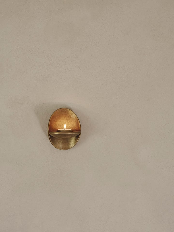 Agapé fyrfadsstage væg, Brass finish Ferm Living