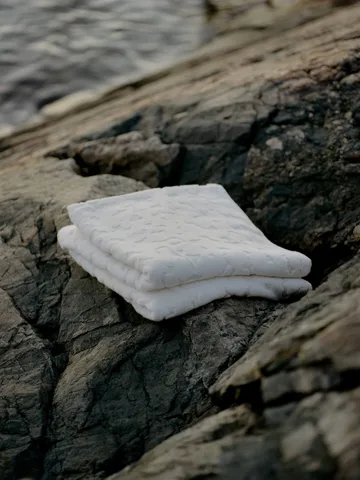 Cilla håndklæde - Off-white, 70x140 cm - Ferm Living
