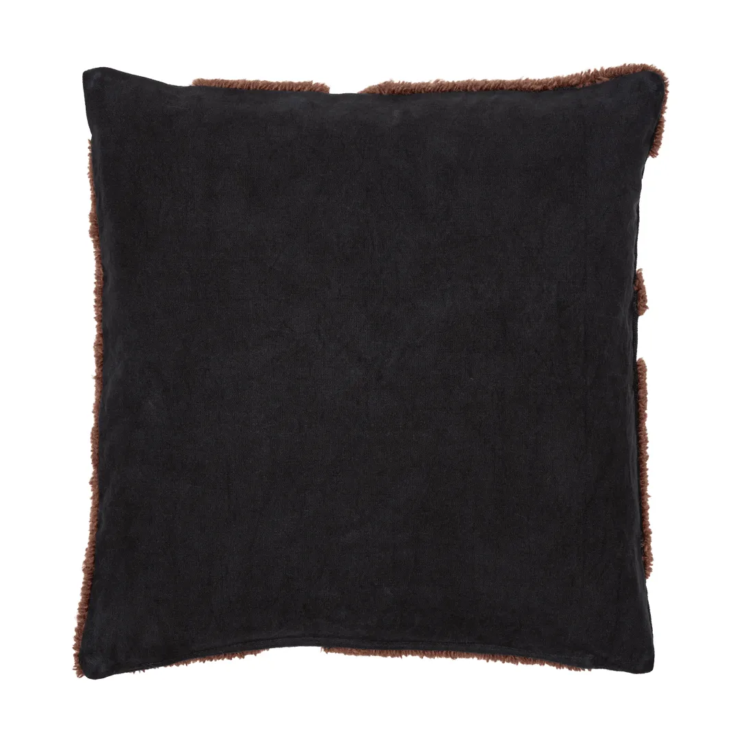 Cilla tufted pude, Black-dark chocolate 50x50 cm Ferm Living