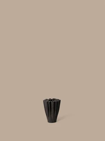 Dedali  vase 11 cm - Dark brown - Ferm Living