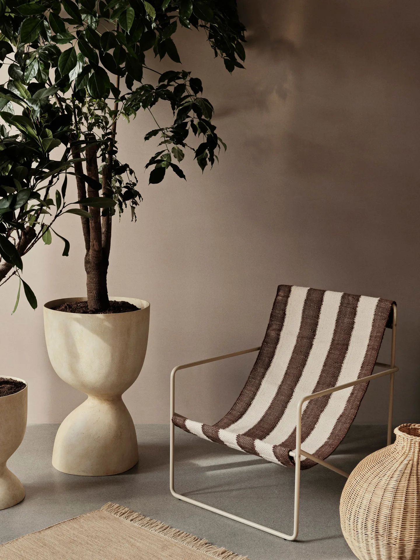 Evoke urtepotte 70 cm, Warm Sand Ferm Living