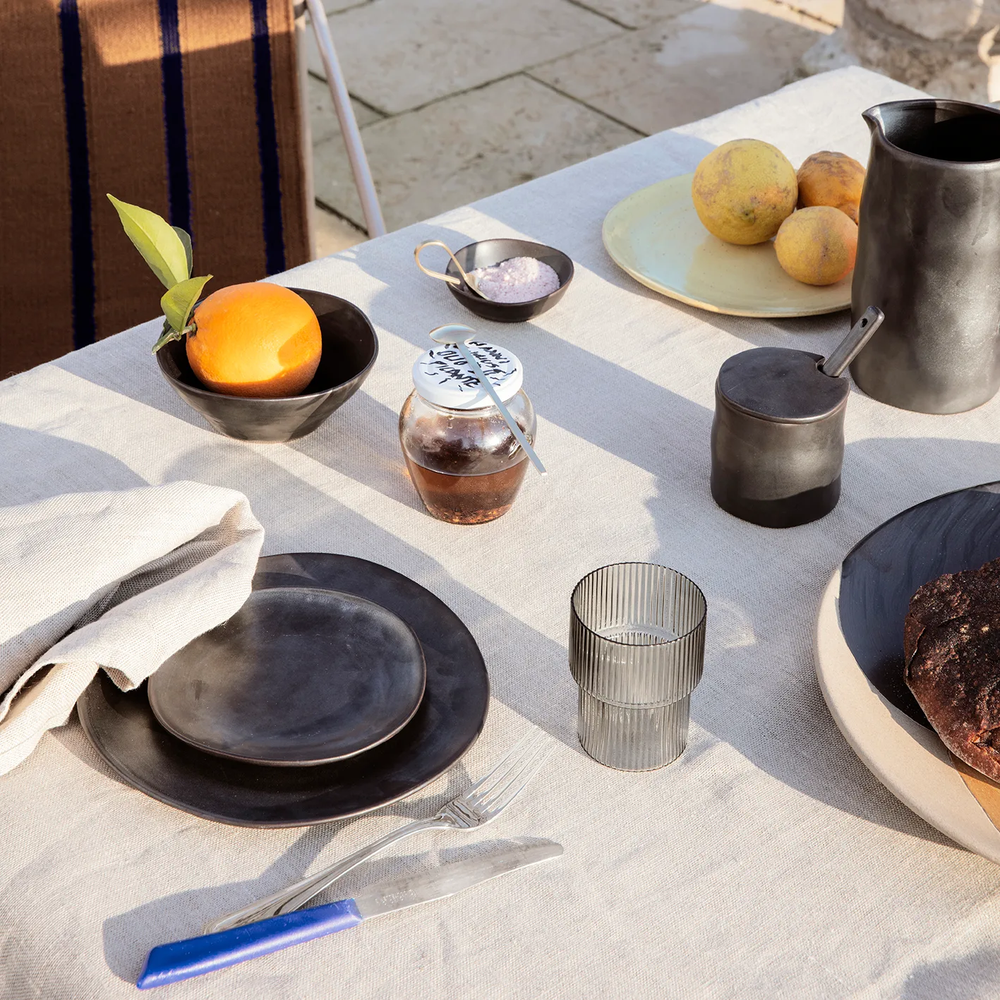 Flow asiet 15 cm, Sort Ferm Living