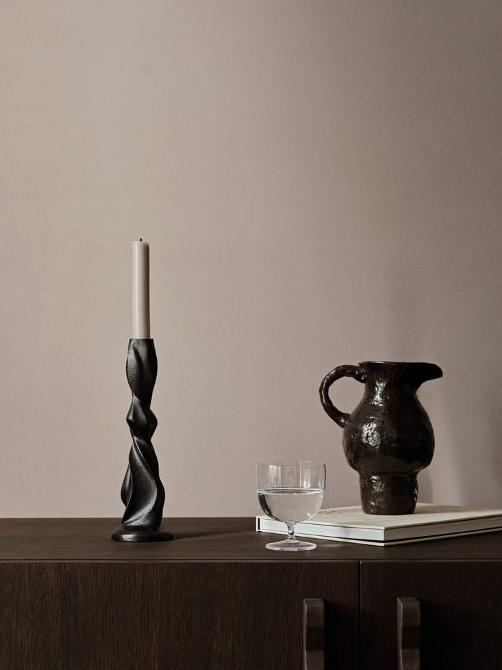 Gale lysestage 25 cm, Blackened Aluminium Ferm Living