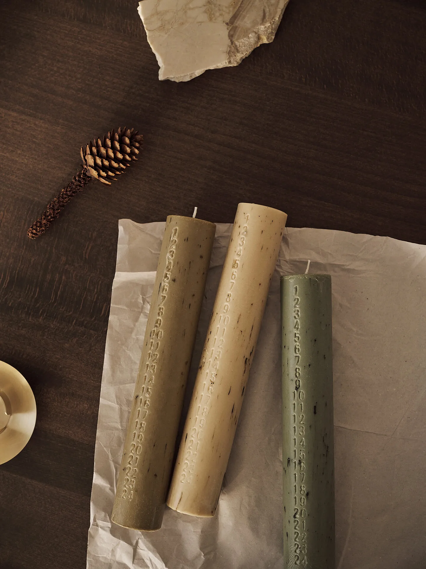 Mura kalenderlys, Artichoke green Ferm Living