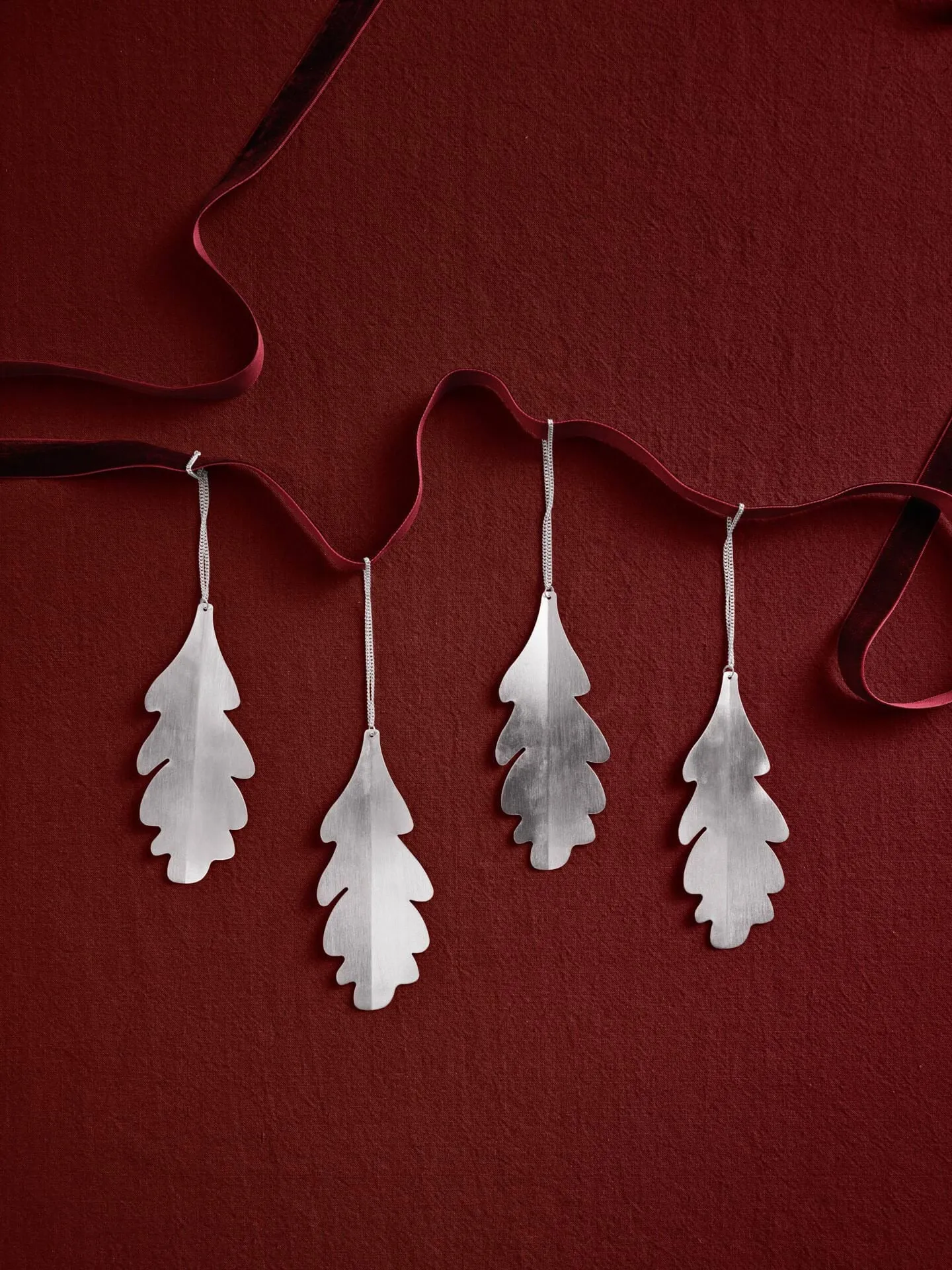 Oak leaf dekorationsophæng 13,5 cm 4-pak, Silver Ferm Living