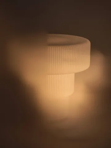 Ripple bordlampe - White, Ø28x28 cm - Ferm Living