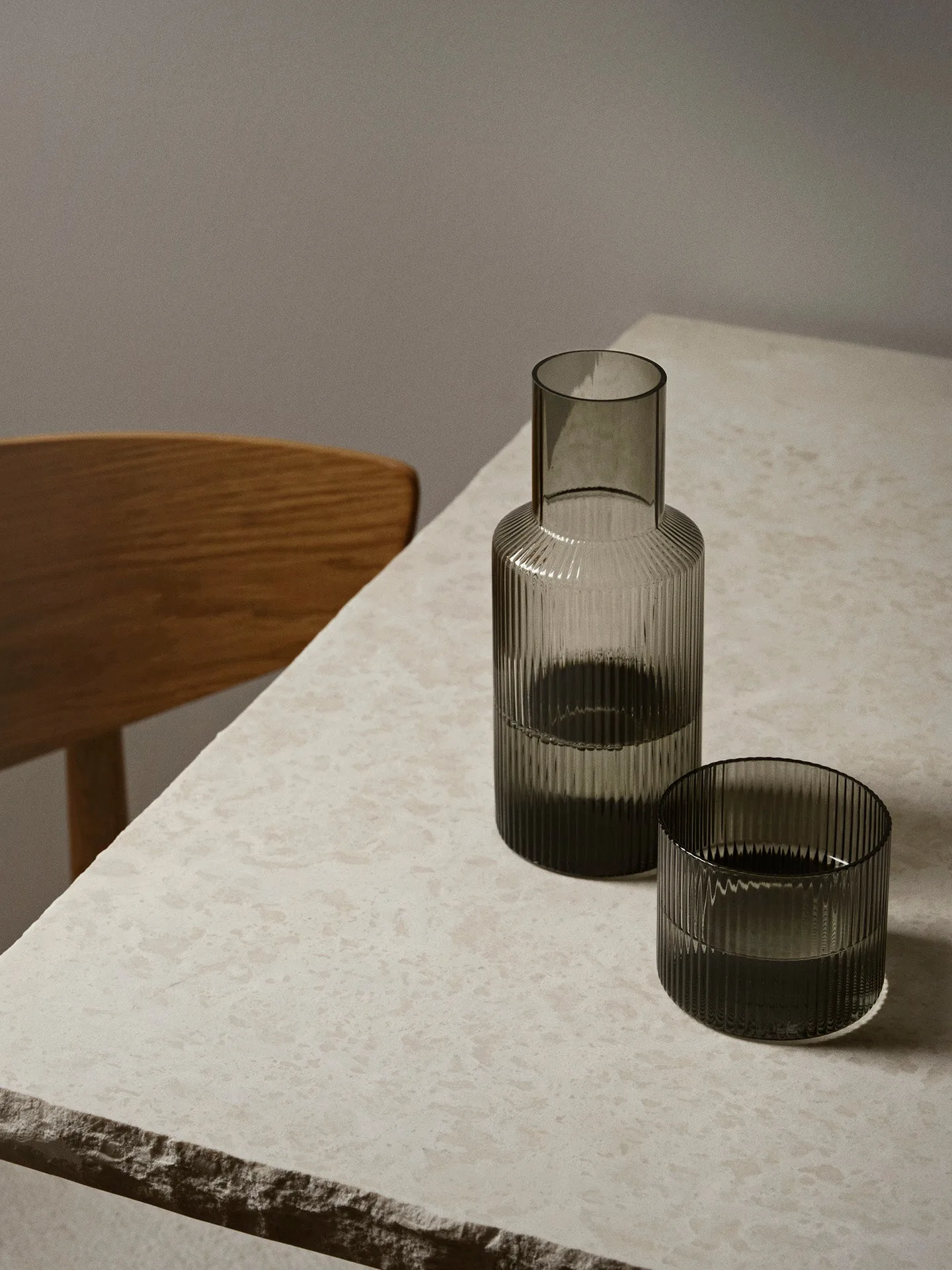 Ripple small karaffelsæt, smoked grey Ferm Living