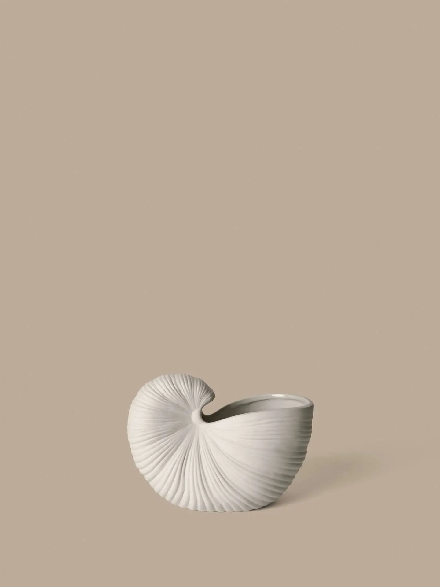 Shell krukke, Off-white, 23x11,5x16 cm Ferm Living