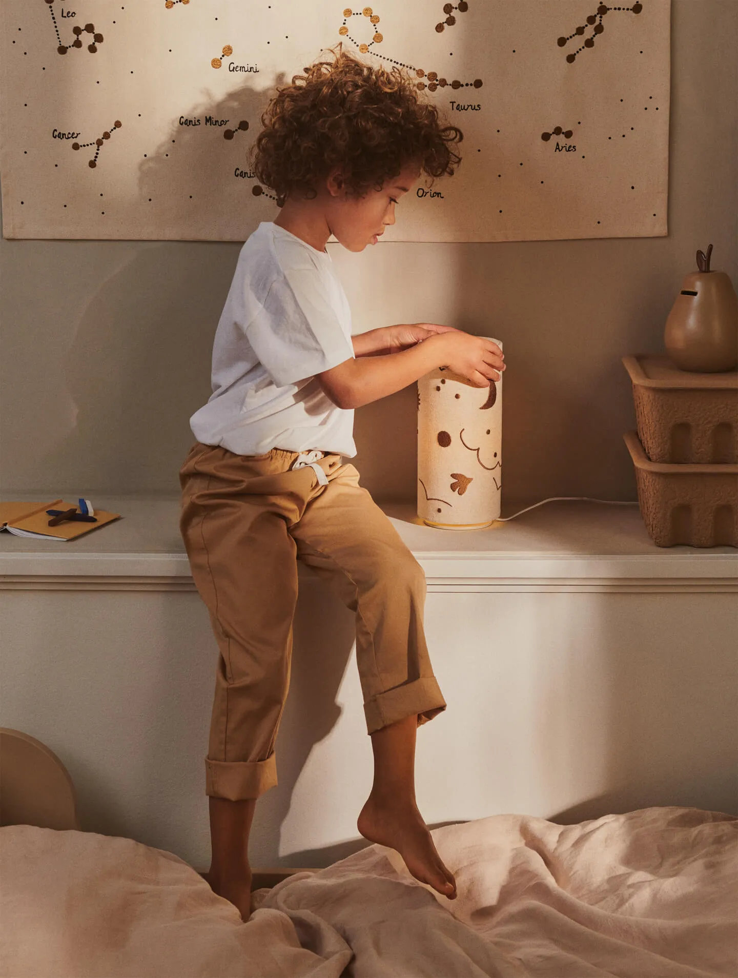 Skye bordlampe, Natural-bronze Ferm Living