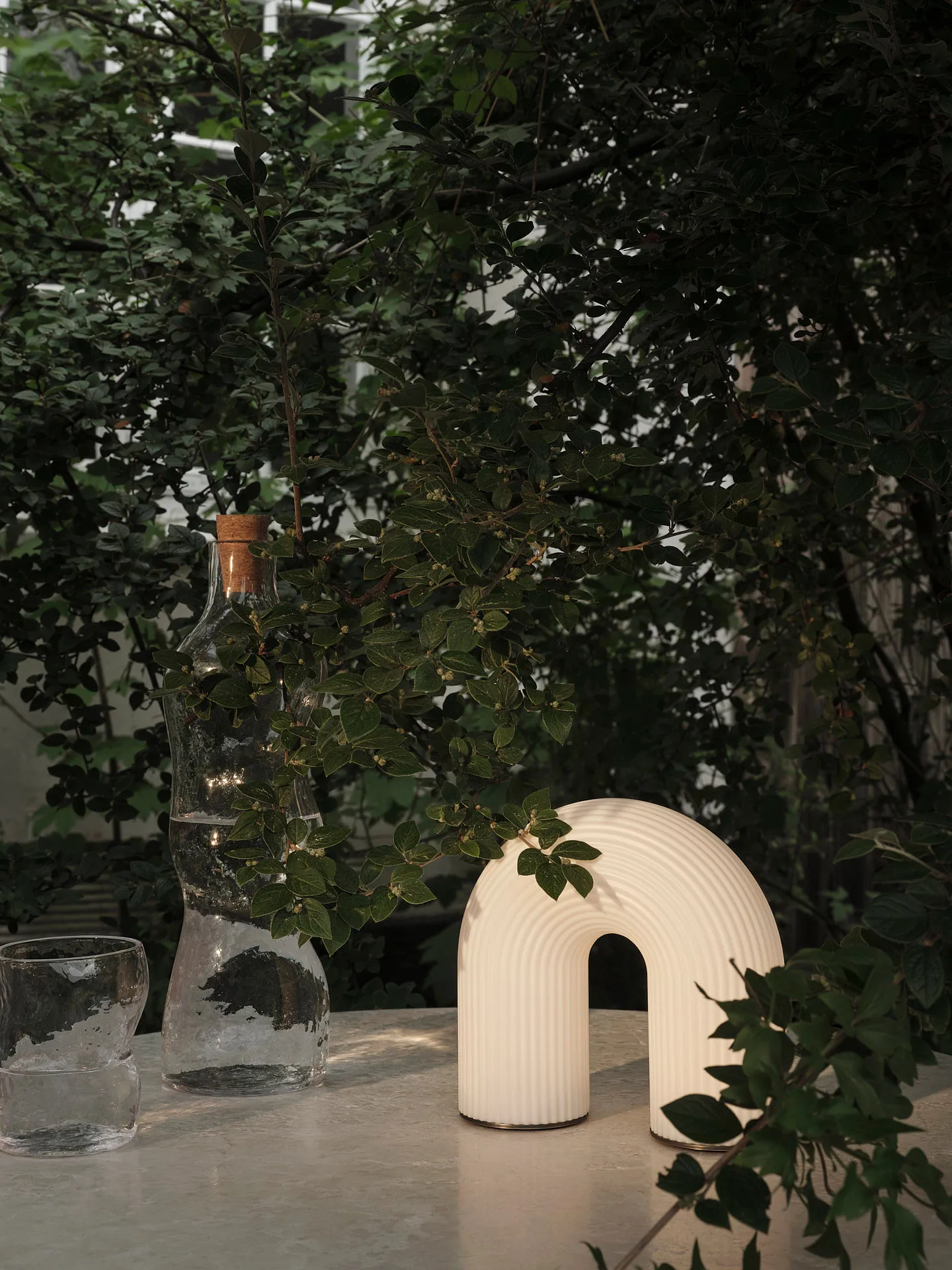 Vuelta portable bordlampe, White Ferm Living