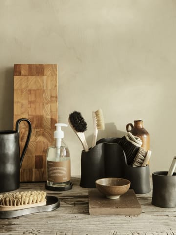 Yama bakke oval 9,5x19 cm
 - Sværtet aluminium - Ferm Living