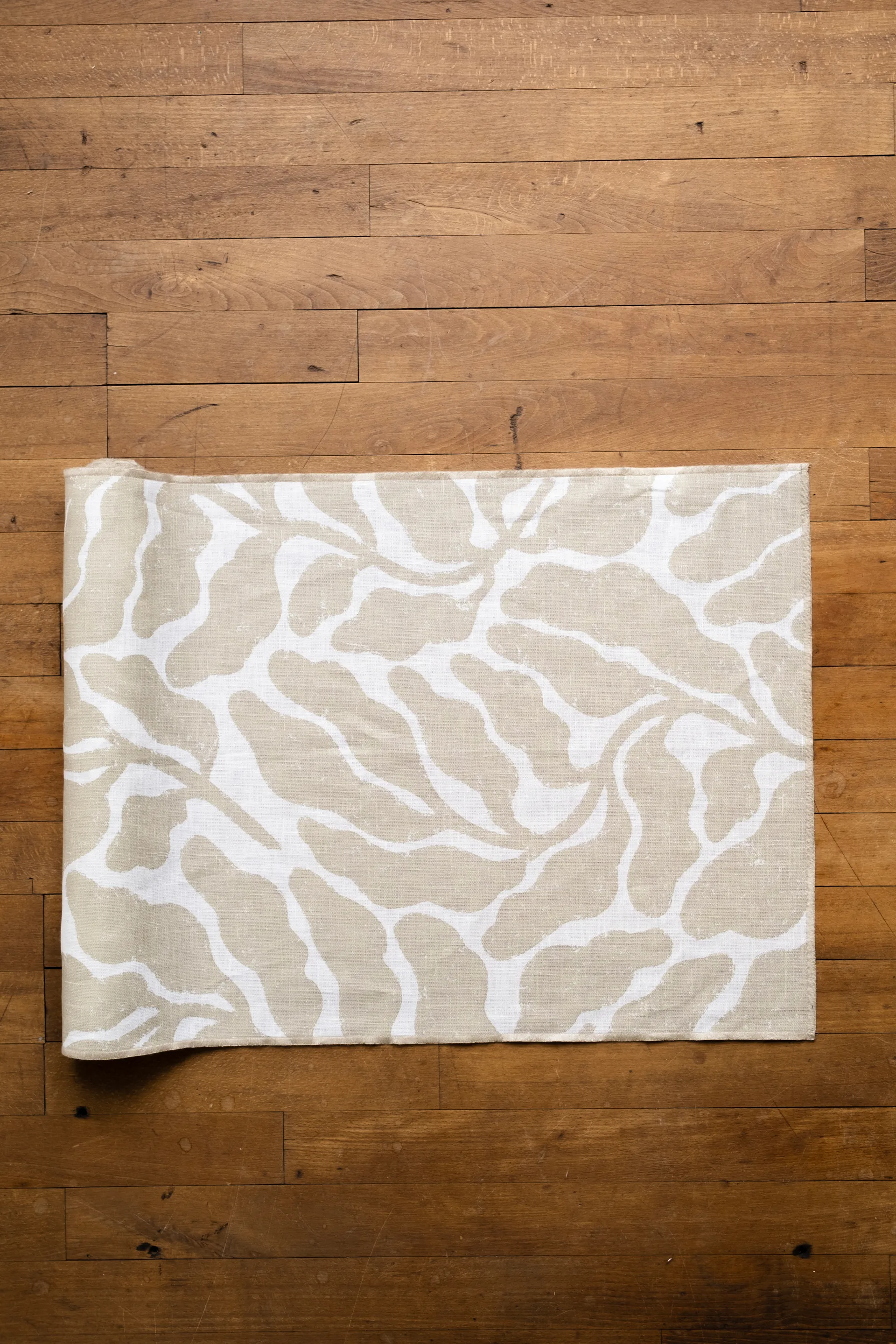 Leaves løber, Sand, 45x180 cm Fine Little Day