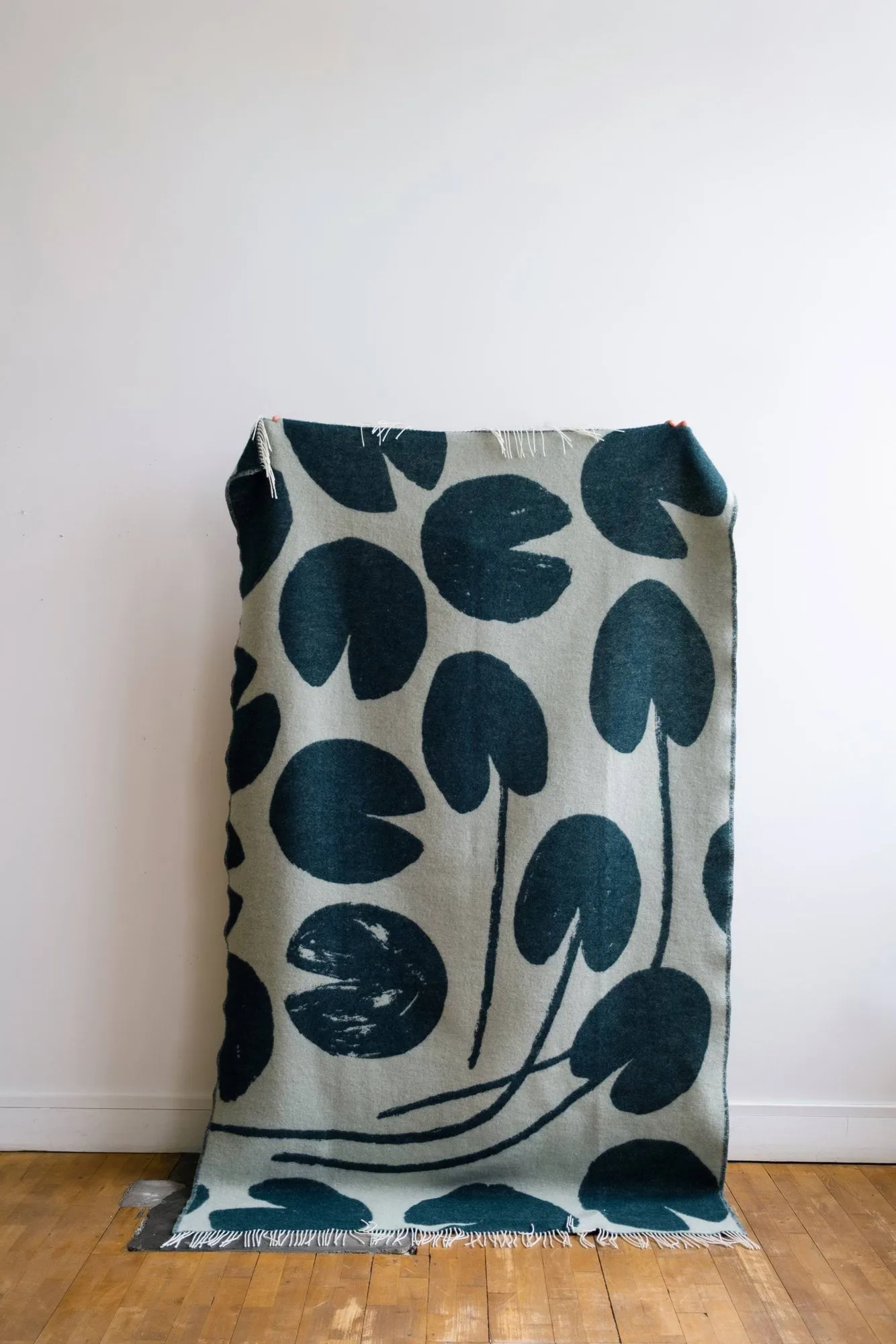 Water lilies plaid 130x220 cm, Grøn Fine Little Day