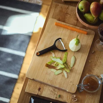 Functional Form kartoffelskræller - Sort, grøntsagsskræller, Y-formet - Fiskars